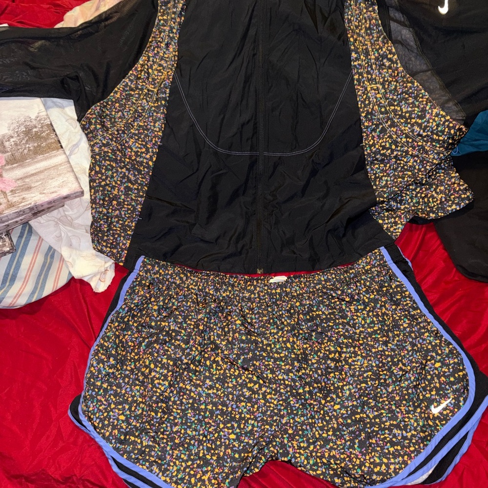 Nike Black Floral Confetti Running Set with Blue Trim